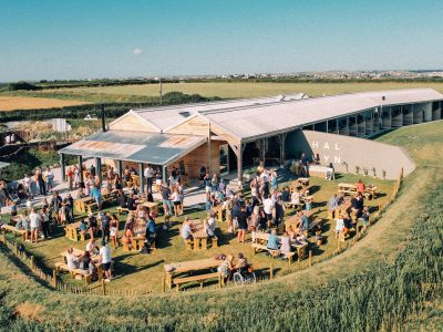 halwyn restaurant beer garden in the sun with people